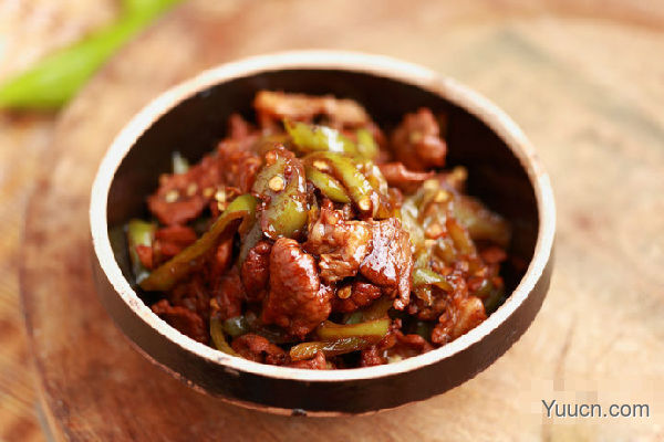 尖椒炒肉的做法(图文)